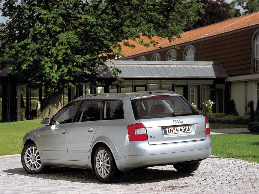  Audi A4 2.5 TDI Avant (B6,8E) 2001 года  (фото 7 из 13)